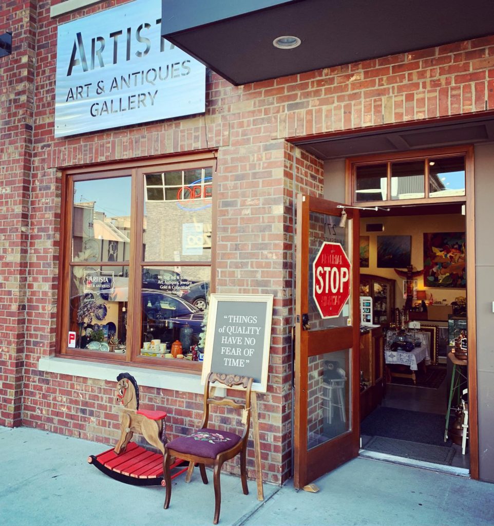 Estate Finds at Artista Art & Antiques in Kelowna BC, online Auctions, Jewelry, Vintage & more
